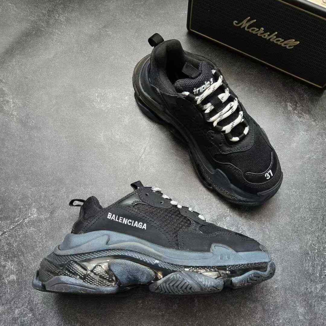 Balenciaga Balenciaga Gold Lowtop Sneakers S Women Size US 6 / IT 36 - 6 Thumbnail