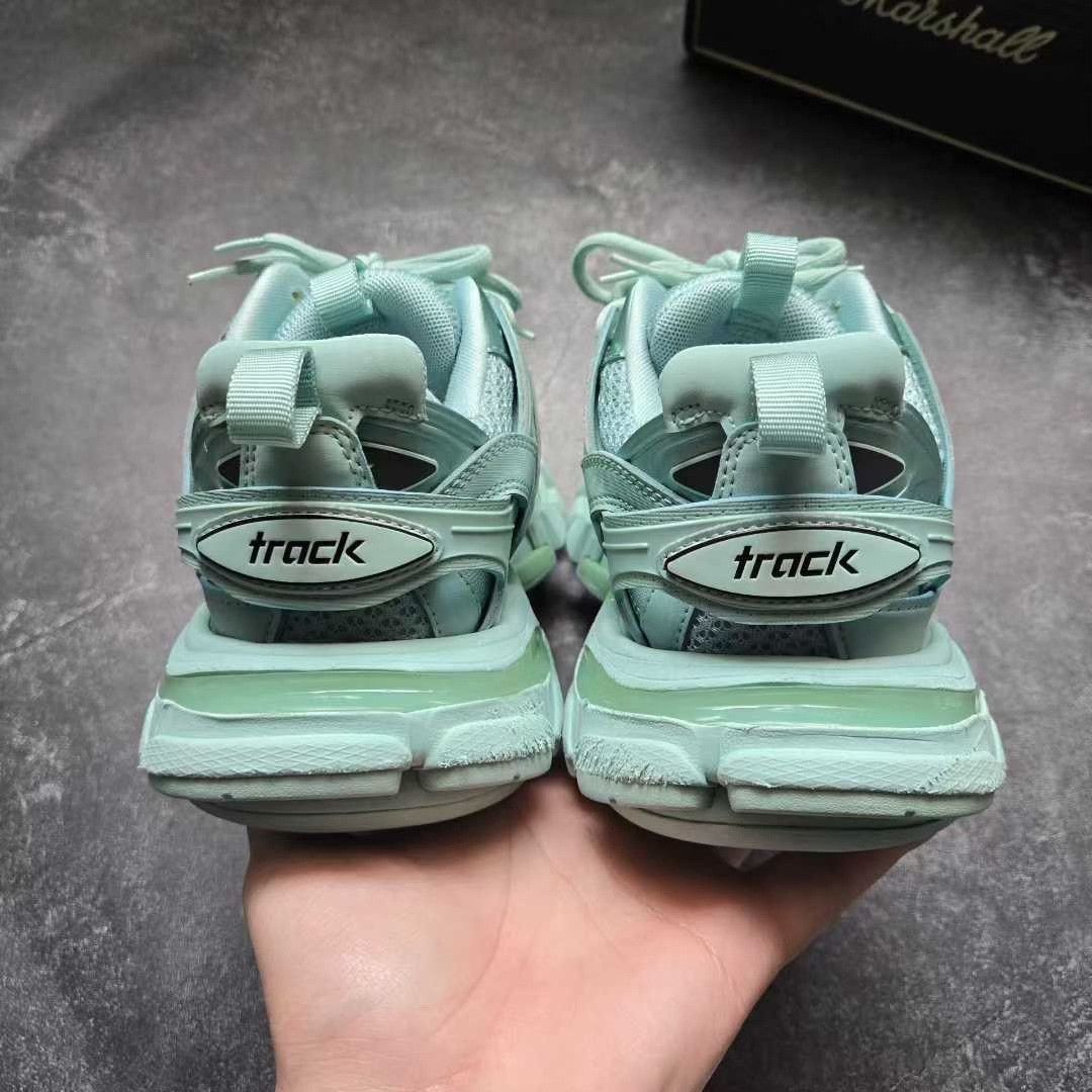 Balenciaga Balenciaga Green Lowtop Sneakers 36 Women Size US 6 / IT 36 - 3 Thumbnail