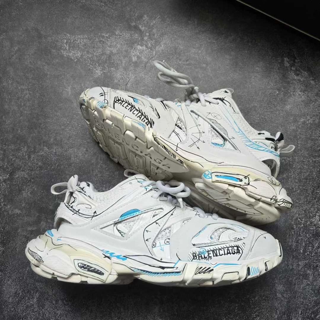 Balenciaga Balenciaga Graphic White Lowtop Sneakers 36 Women Size US 6 / IT 36 - 8 Thumbnail