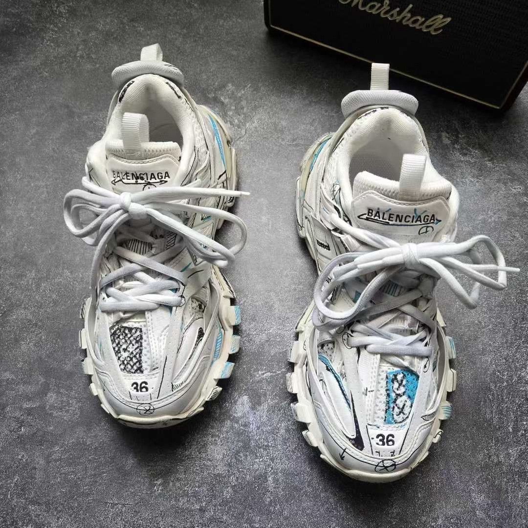 Balenciaga Balenciaga Graphic White Lowtop Sneakers 36 Women Size US 6 / IT 36 - 2 Thumbnail