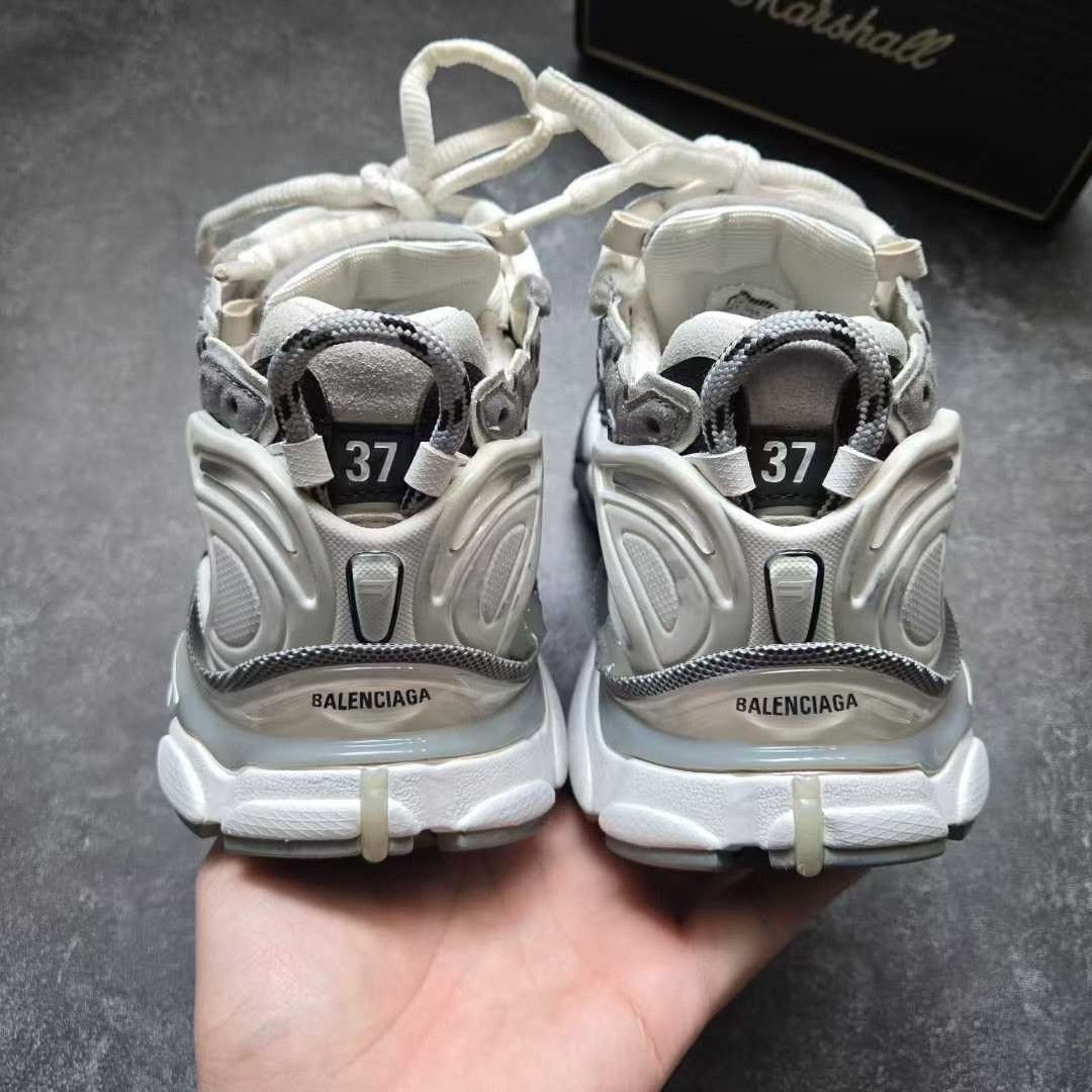 Balenciaga Balenciaga Running Black Lowtop Sneakers 37 Women Size US 6.5 / IT 36.5 - 3 Thumbnail
