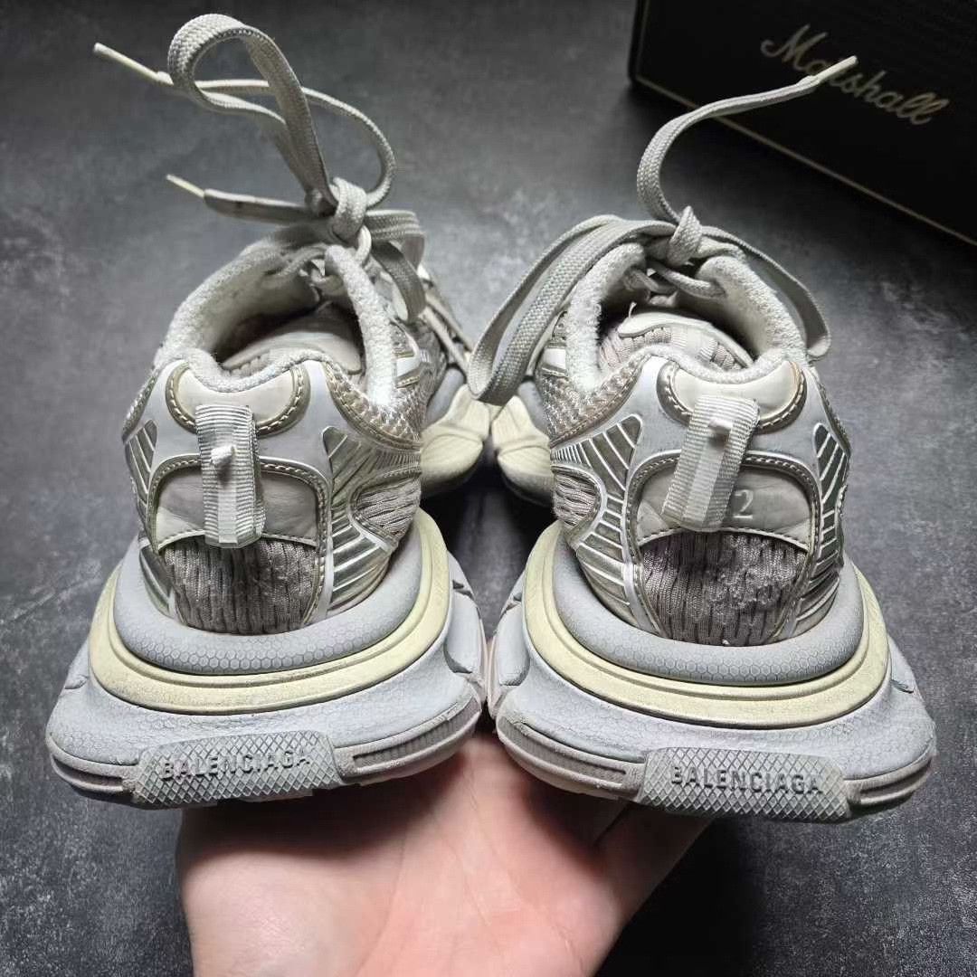 Balenciaga Balenciaga Beige Lowtop Sneakers XXXL Men Size US 10 / EU 43 - 3 Thumbnail