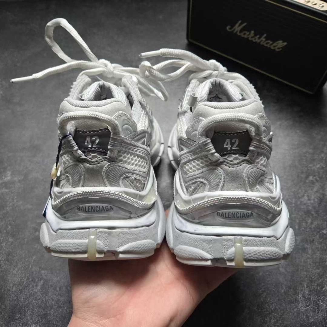 Balenciaga Balenciaga Running Multi Lowtop Sneakers 42 Men Size US 9 / EU 42 - 2 Thumbnail