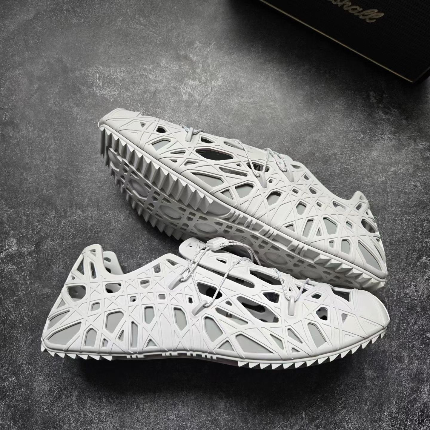 Balenciaga Balenciaga White Sandals 43 Men Size US 10 / EU 43 - 9 Thumbnail