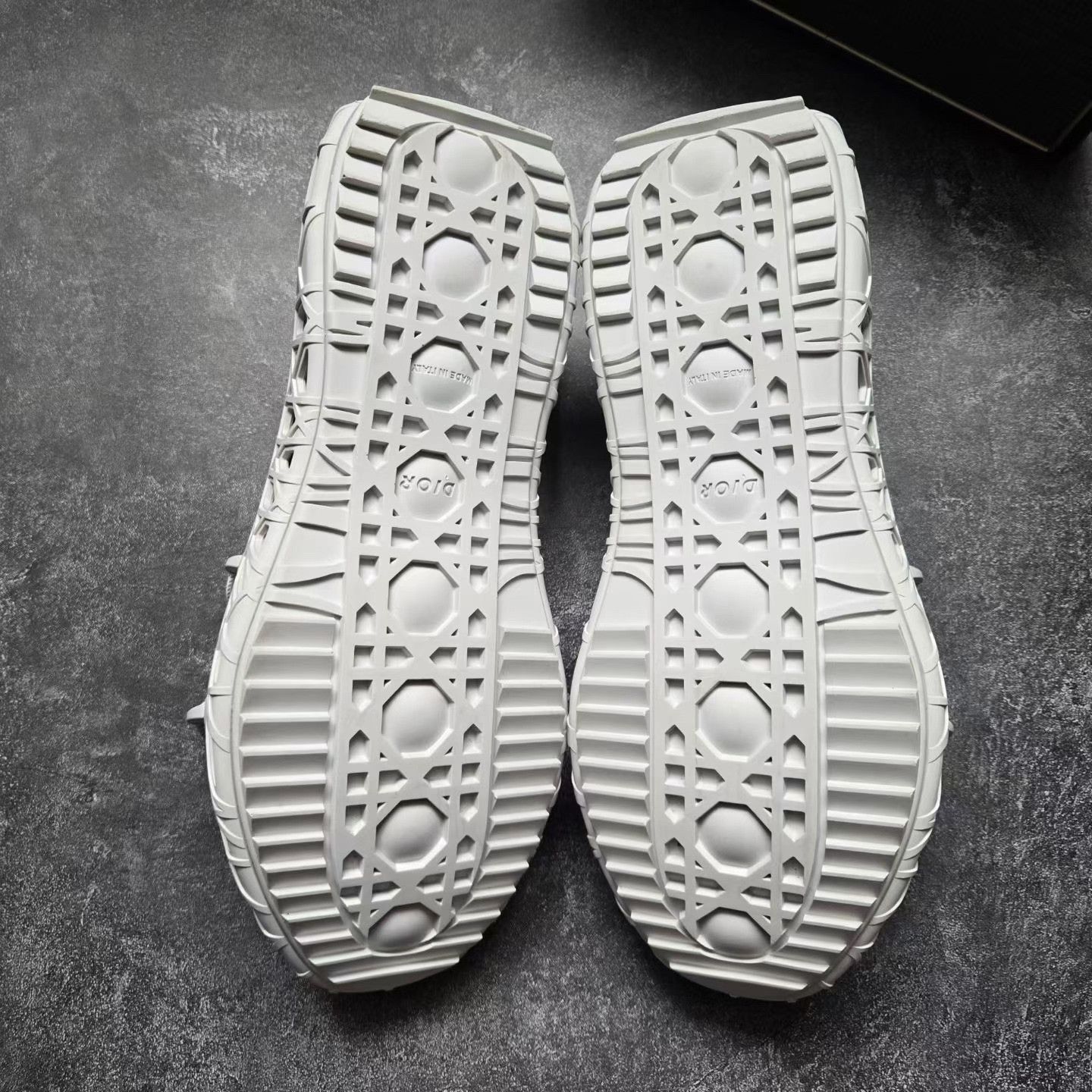 Balenciaga Balenciaga White Sandals 43 Men Size US 10 / EU 43 - 7 Thumbnail