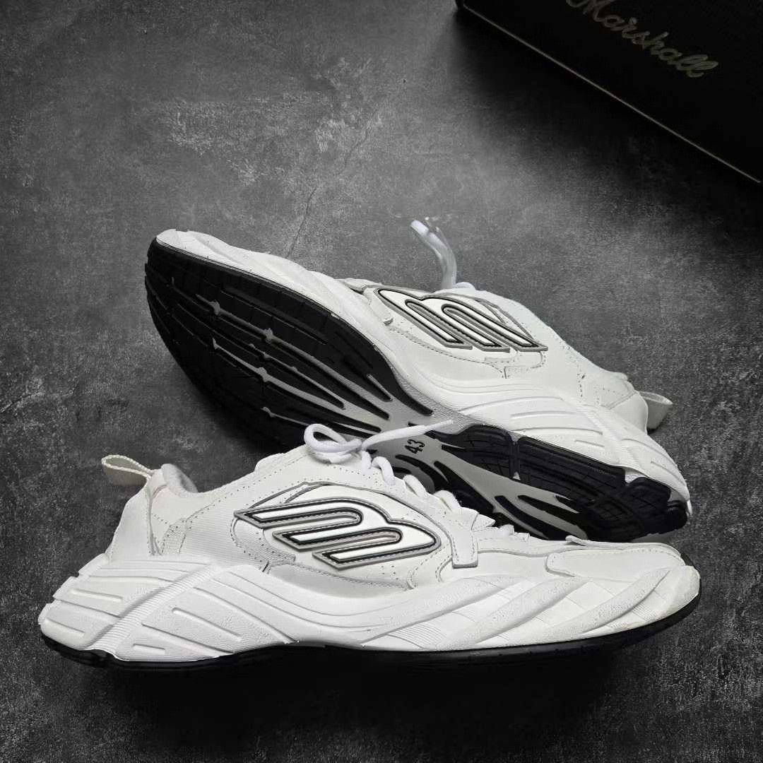 Balenciaga Balenciaga White Lowtop Sneakers 43 Men Size US 10 / EU 43 - 9 Thumbnail