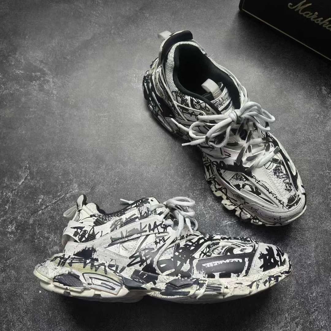 Balenciaga Balenciaga Graphic Black Lowtop Sneakers 42 Men Size US 9 / EU 42 - 6 Thumbnail