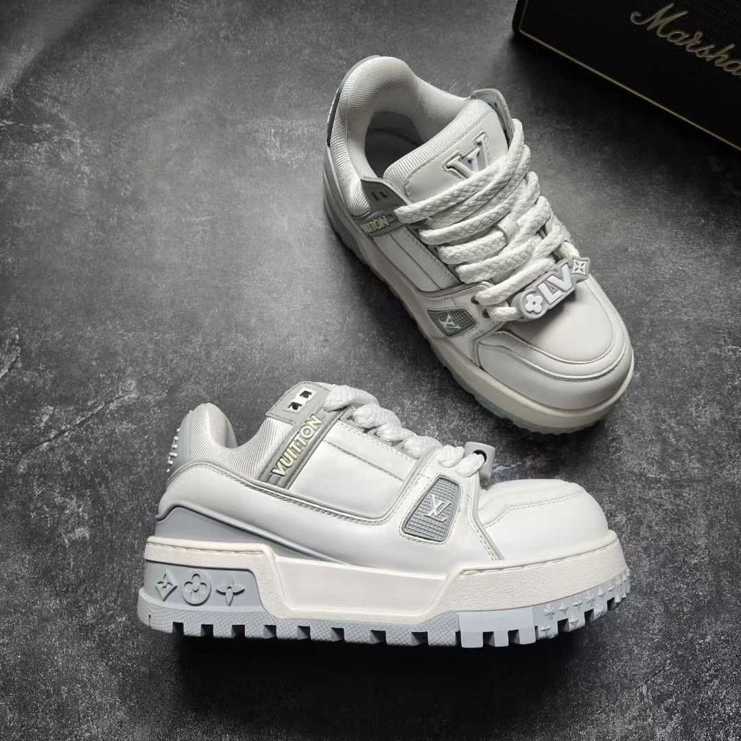 Louis Vuitton Louis Vuitton Training Multi Lowtop Sneakers 35 Women Size US 5 / IT 35 - 6 Thumbnail