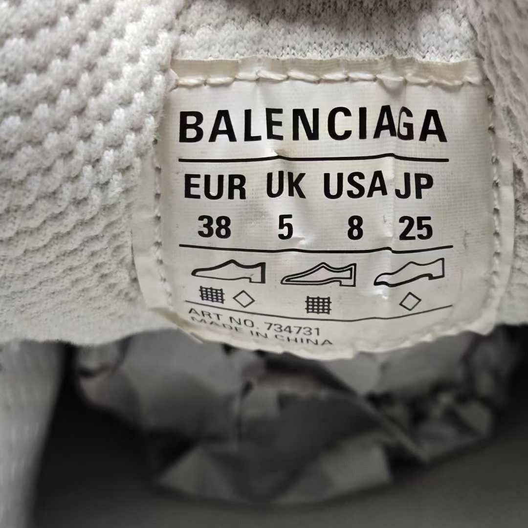 Balenciaga Balenciaga Beige Lowtop Sneakers XXXL Women Size US 8 / IT 38 - 5 Thumbnail