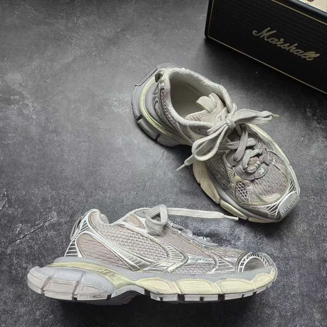 Balenciaga Balenciaga Beige Lowtop Sneakers XXXL Women Size US 8 / IT 38 - 6 Thumbnail
