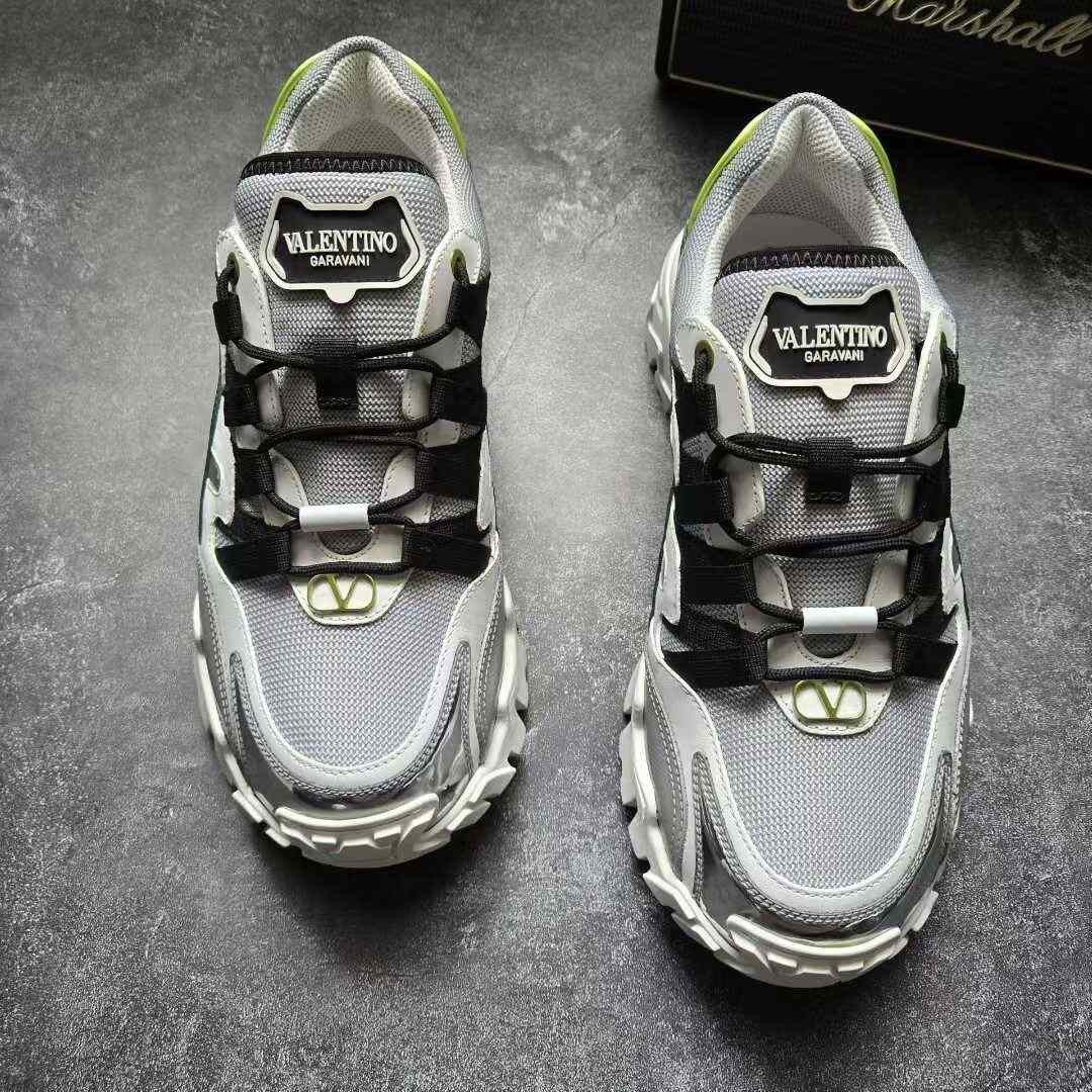 Balenciaga Balenciaga Casual Gold Lowtop Sneakers 40 Men Size US 7.5 / EU 40-41 - 2 Thumbnail