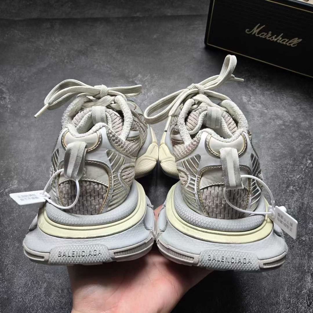 Balenciaga Balenciaga Beige Lowtop Sneakers XXXL Men Size US 10 / EU 43 - 3 Thumbnail