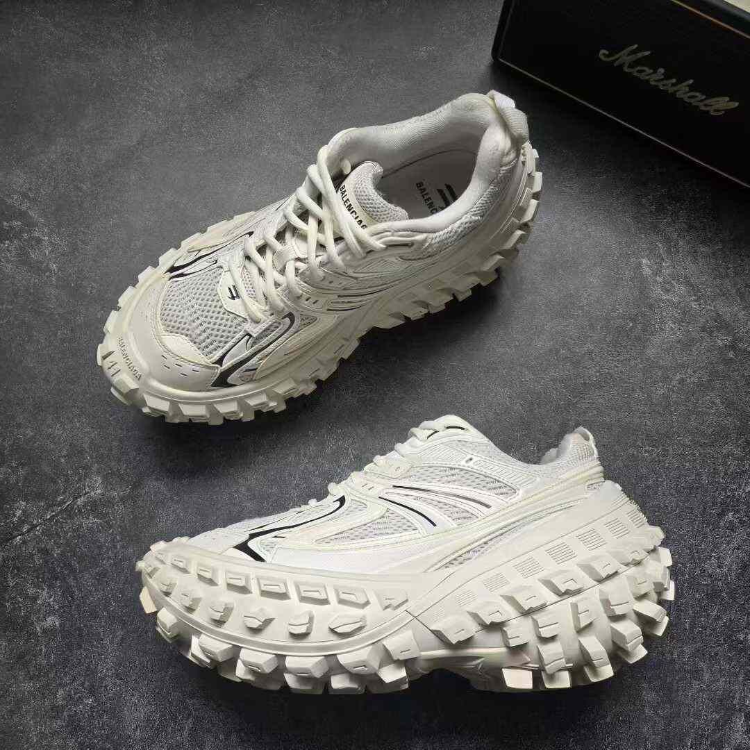 Balenciaga Balenciaga Black Lowtop Sneakers 40 Men Size US 7.5 / EU 40-41 - 4 Thumbnail
