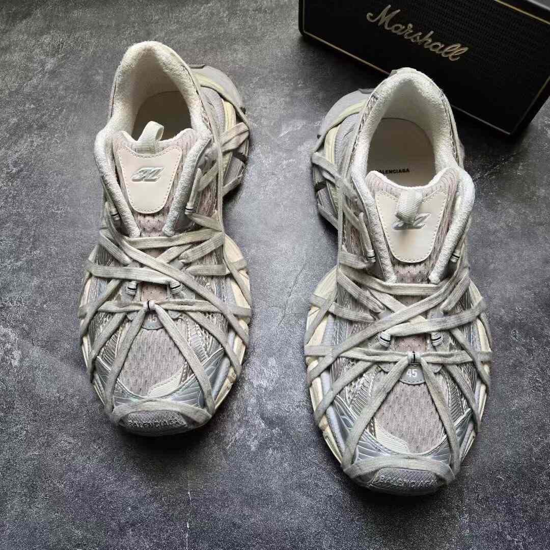 Balenciaga Balenciaga Beige Lowtop Sneakers XXXL Men Size US 10 / EU 43 - 2 Thumbnail