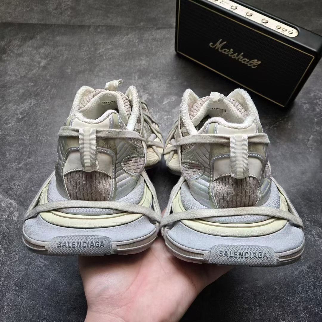 Balenciaga Balenciaga Beige Lowtop Sneakers XXXL Men Size US 10 / EU 43 - 3 Thumbnail