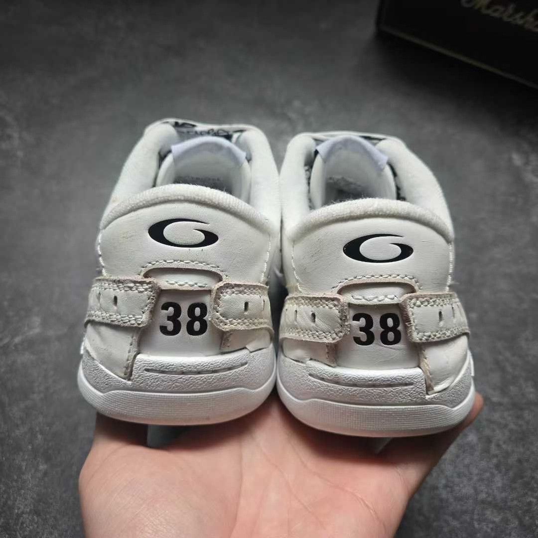 Balenciaga Balenciaga Limited White Lowtop Sneakers 38 Women Size US 7.5 / IT 37.5 - 3 Thumbnail