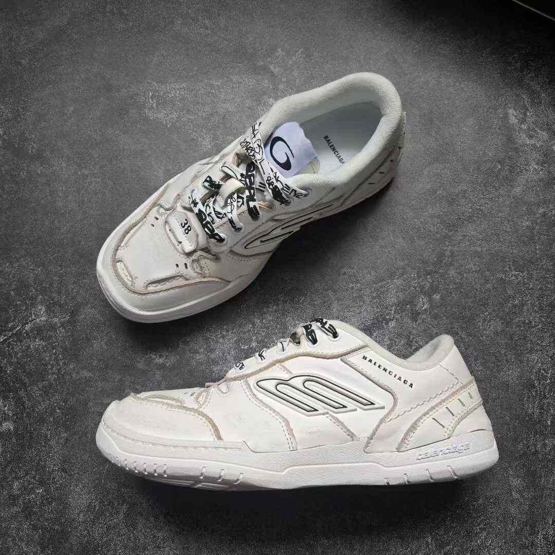 Balenciaga Balenciaga Limited White Lowtop Sneakers 38 Women Size US 7.5 / IT 37.5 - 4 Thumbnail