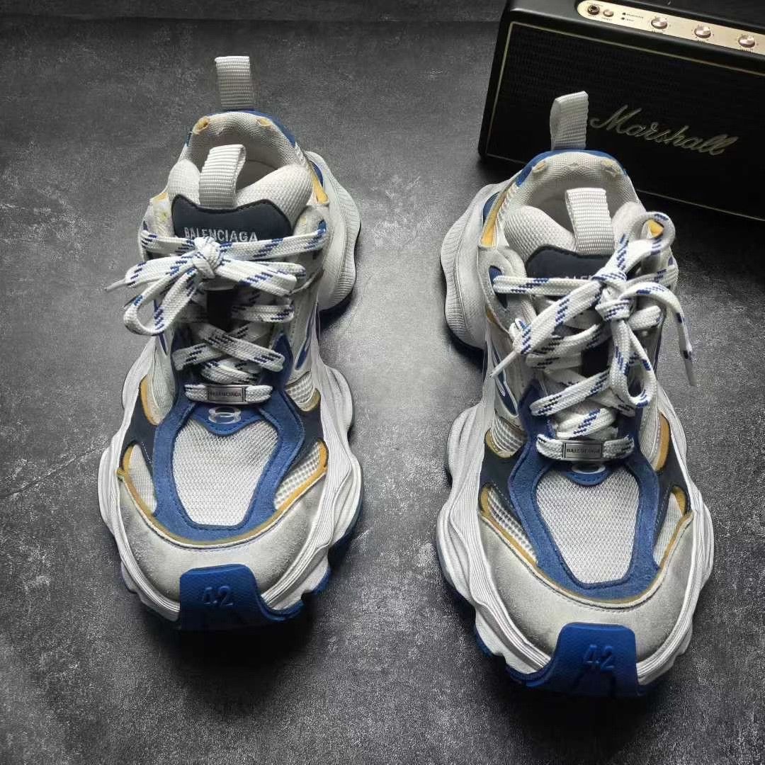 Balenciaga Balenciaga Cargo Blue Lowtop Sneakers 42 Men Size US 9 / EU 42 - 2 Thumbnail