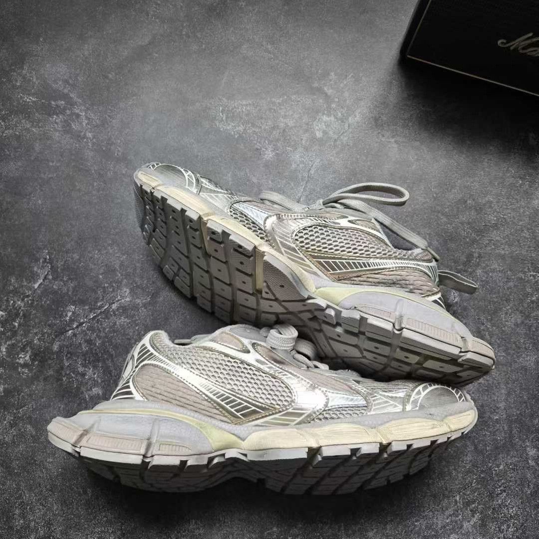 Balenciaga Balenciaga Beige Lowtop Sneakers XXXL Men Size US 10 / EU 43 - 9 Thumbnail