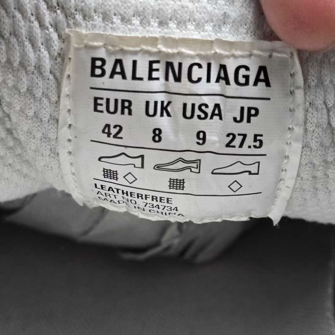Balenciaga Balenciaga Beige Lowtop Sneakers XXXL Men Size US 10 / EU 43 - 5 Thumbnail
