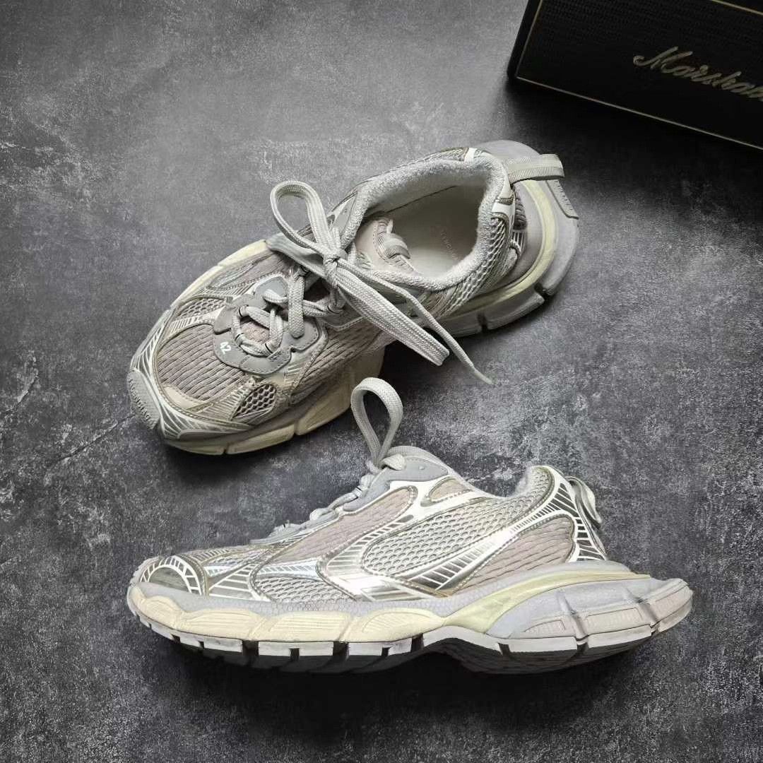 Balenciaga Balenciaga Beige Lowtop Sneakers XXXL Men Size US 10 / EU 43 - 4 Thumbnail