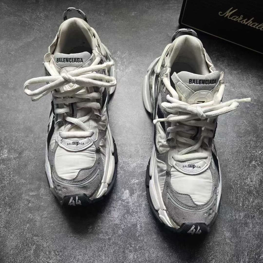 Balenciaga Balenciaga Running Black Lowtop Sneakers 44 Men Size US 10.5 / EU 43-44 - 2 Thumbnail