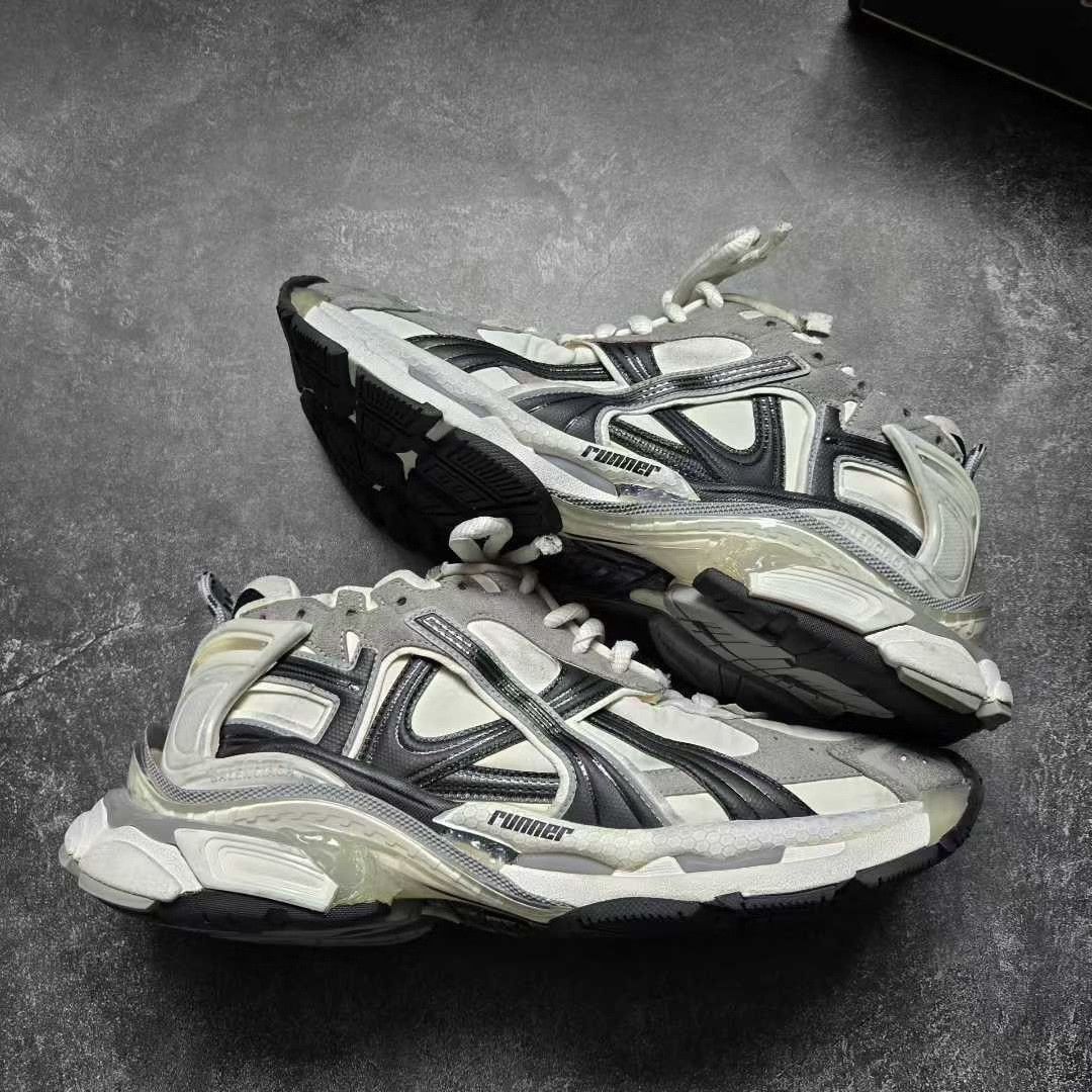 Balenciaga Balenciaga Running Black Lowtop Sneakers 44 Men Size US 10.5 / EU 43-44 - 8 Thumbnail