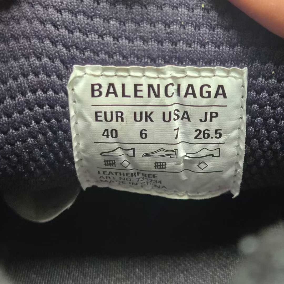 Balenciaga Balenciaga Gold Lowtop Sneakers XXXL Men Size US 10 / EU 43 - 5 Thumbnail