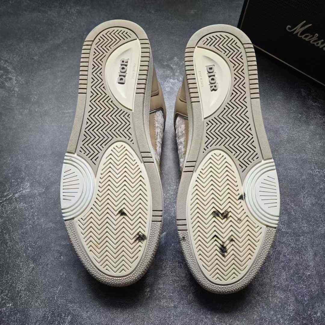 Balenciaga Balenciaga Beige Lowtop Sneakers 27 Men Size US 10 / EU 43 - 7 Thumbnail