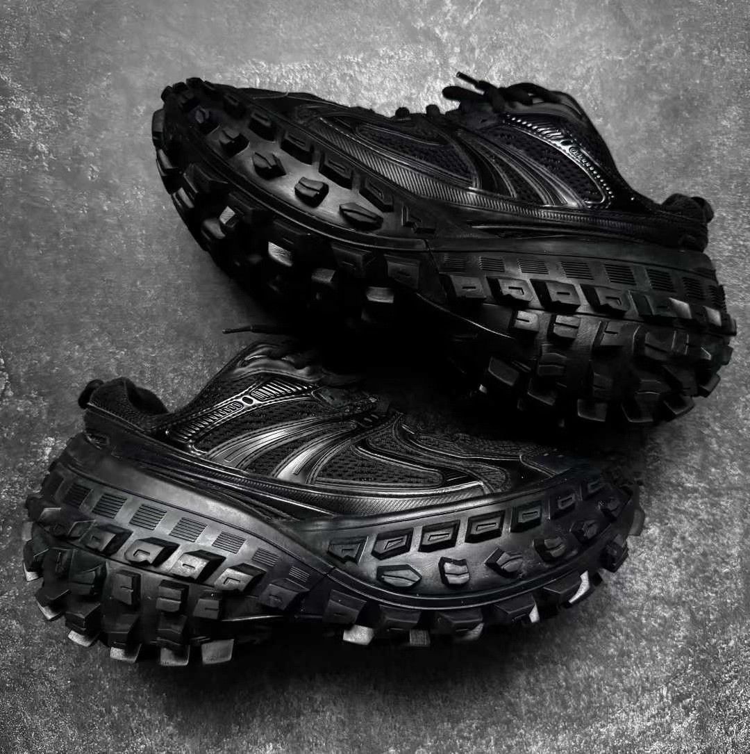 Balenciaga Balenciaga Black Lowtop Sneakers 41 Men Size US 8.5 / EU 41-42 - 5 Thumbnail