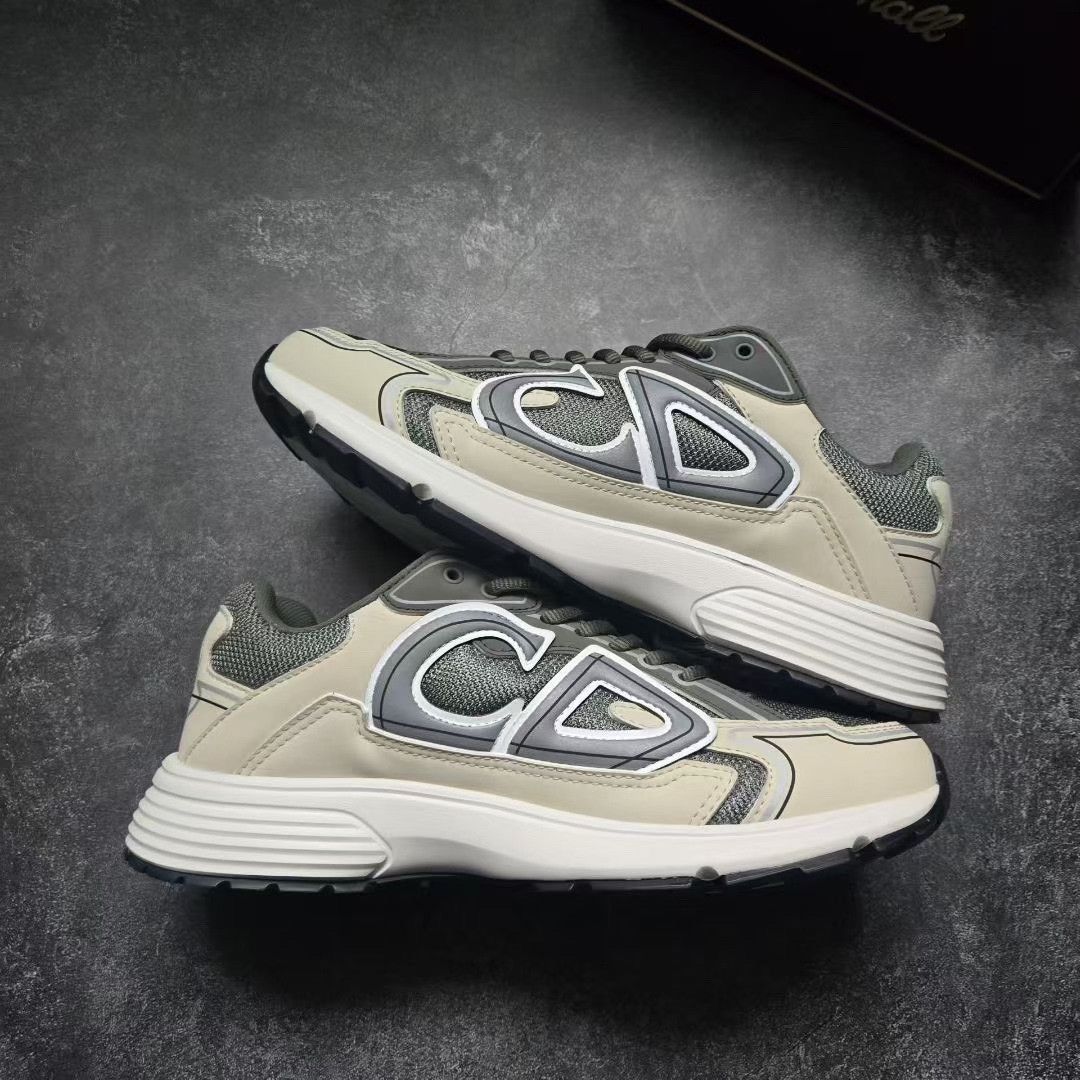 Balenciaga Balenciaga Green Lowtop Sneakers 30 Men Size US 10 / EU 43 - 8 Thumbnail