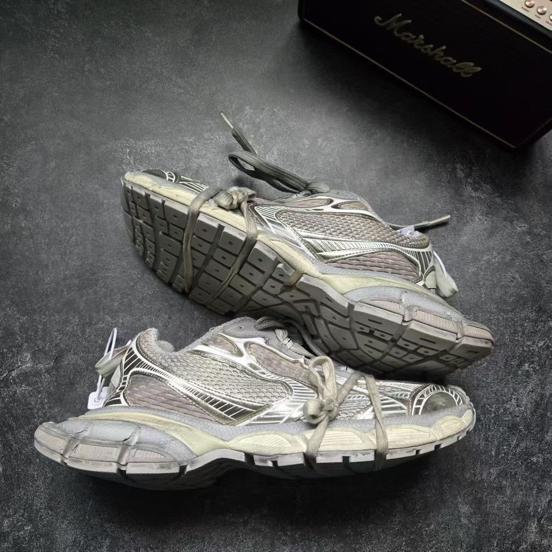 Balenciaga Balenciaga Beige Lowtop Sneakers XXXL Men Size US 10 / EU 43 - 7 Thumbnail