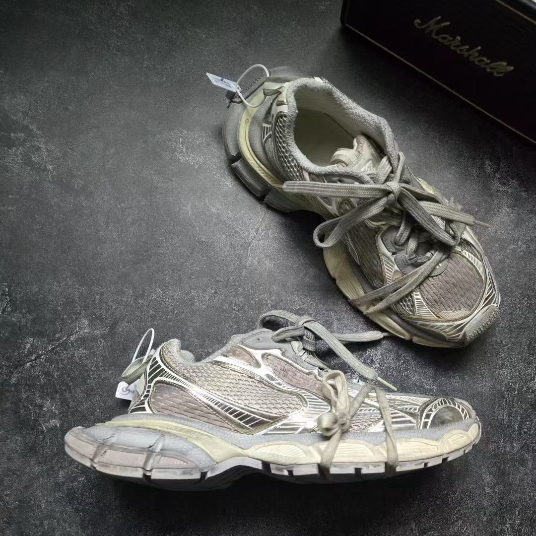 Balenciaga Balenciaga Beige Lowtop Sneakers XXXL Men Size US 10 / EU 43 - 5 Thumbnail