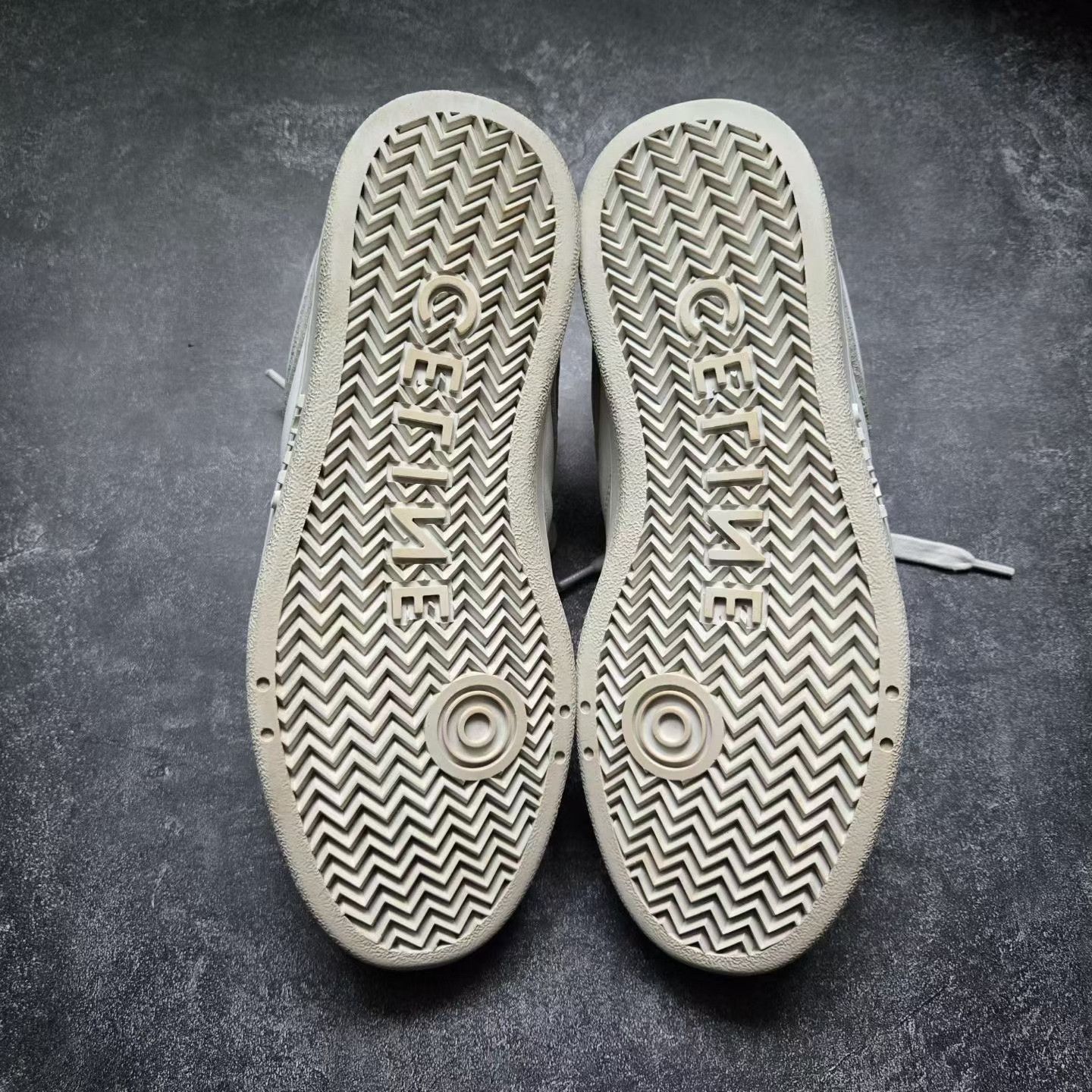 Balenciaga Balenciaga Leather White Lowtop Sneakers 38 Women Size US 7.5 / IT 37.5 - 7 Thumbnail