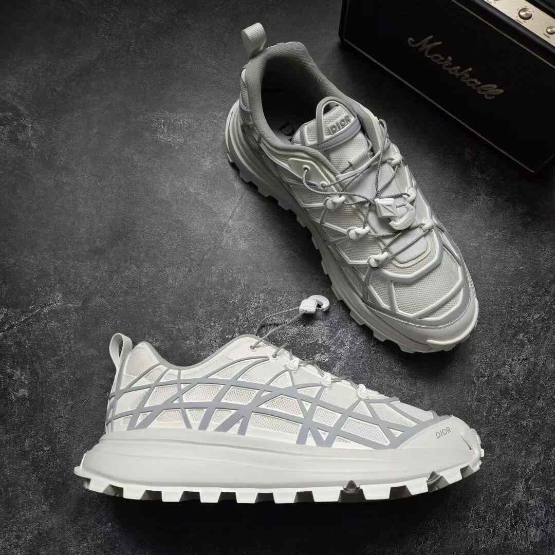 Balenciaga Balenciaga White Lowtop Sneakers 31 Men Size US 5 / EU 37 - 6 Thumbnail