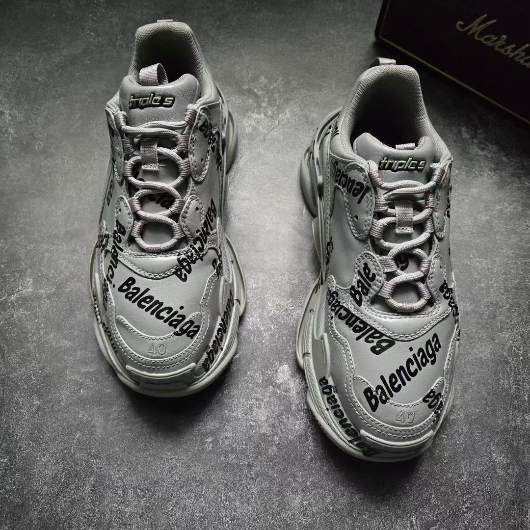 Balenciaga Balenciaga Gray Lowtop Sneakers S Men Size US 10 / EU 43 - 2 Thumbnail