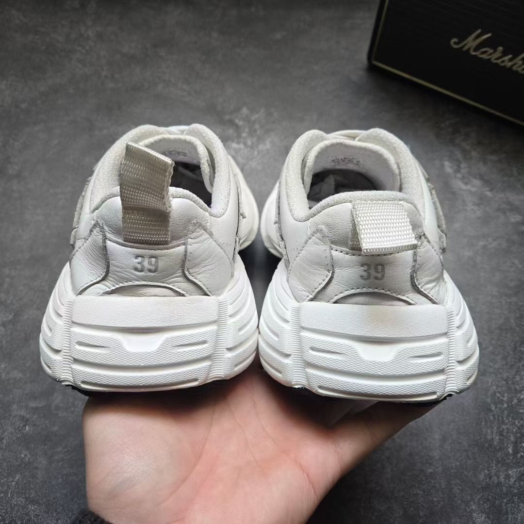 Balenciaga Balenciaga White Lowtop Sneakers 39 Women Size US 8.5 / IT 38.5 - 3 Thumbnail