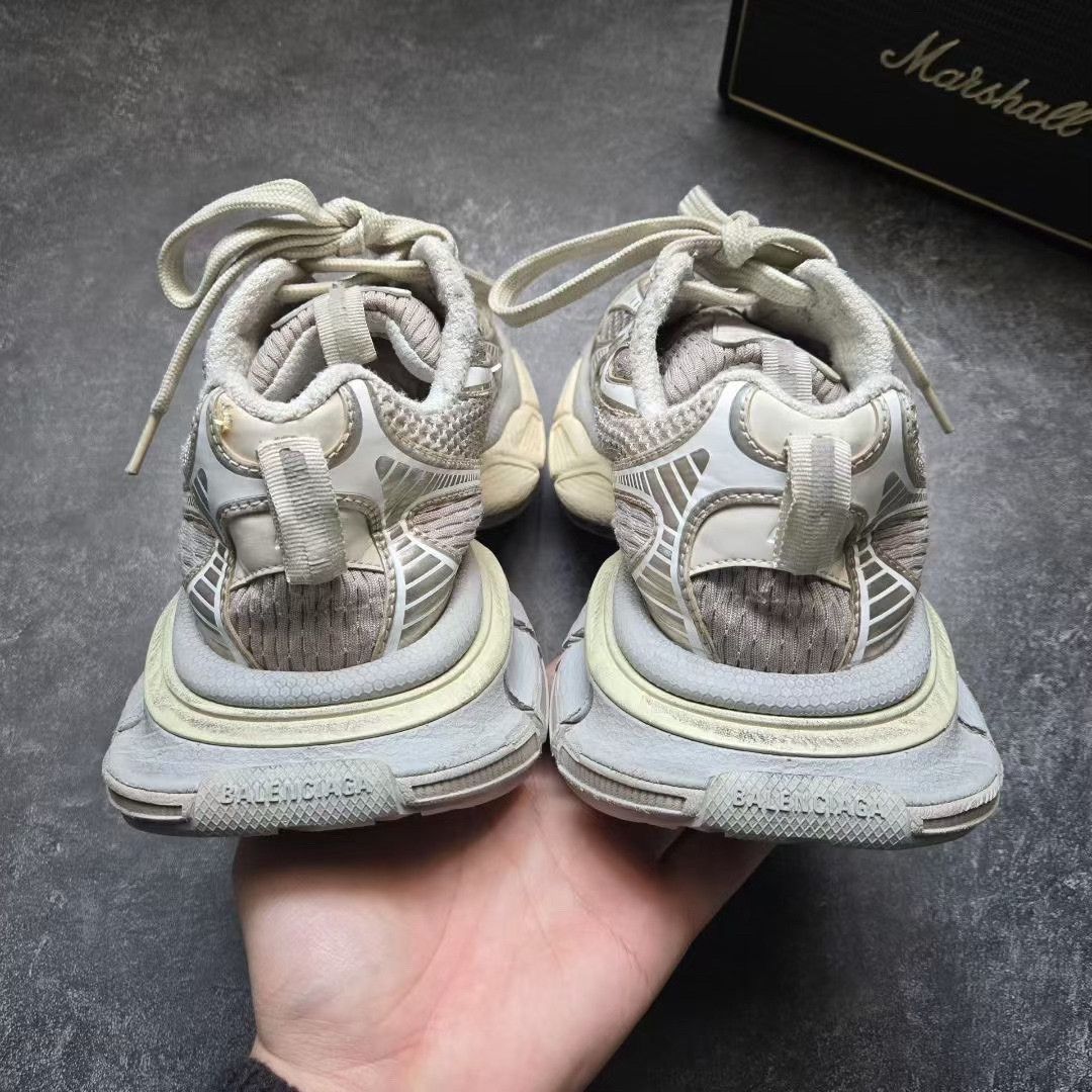 Balenciaga Balenciaga Beige Lowtop Sneakers XXXL Men Size US 10 / EU 43 - 3 Thumbnail