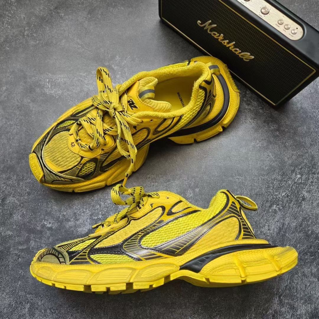 Balenciaga Balenciaga Yellow Lowtop Sneakers XXXL Men Size US 10 / EU 43 - 4 Thumbnail
