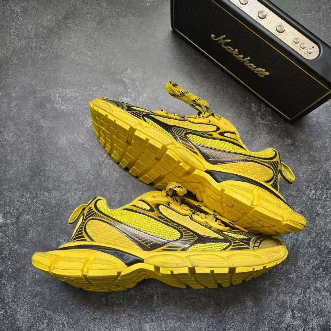 Balenciaga Balenciaga Yellow Lowtop Sneakers XXXL Men Size US 10 / EU 43 - 8 Thumbnail