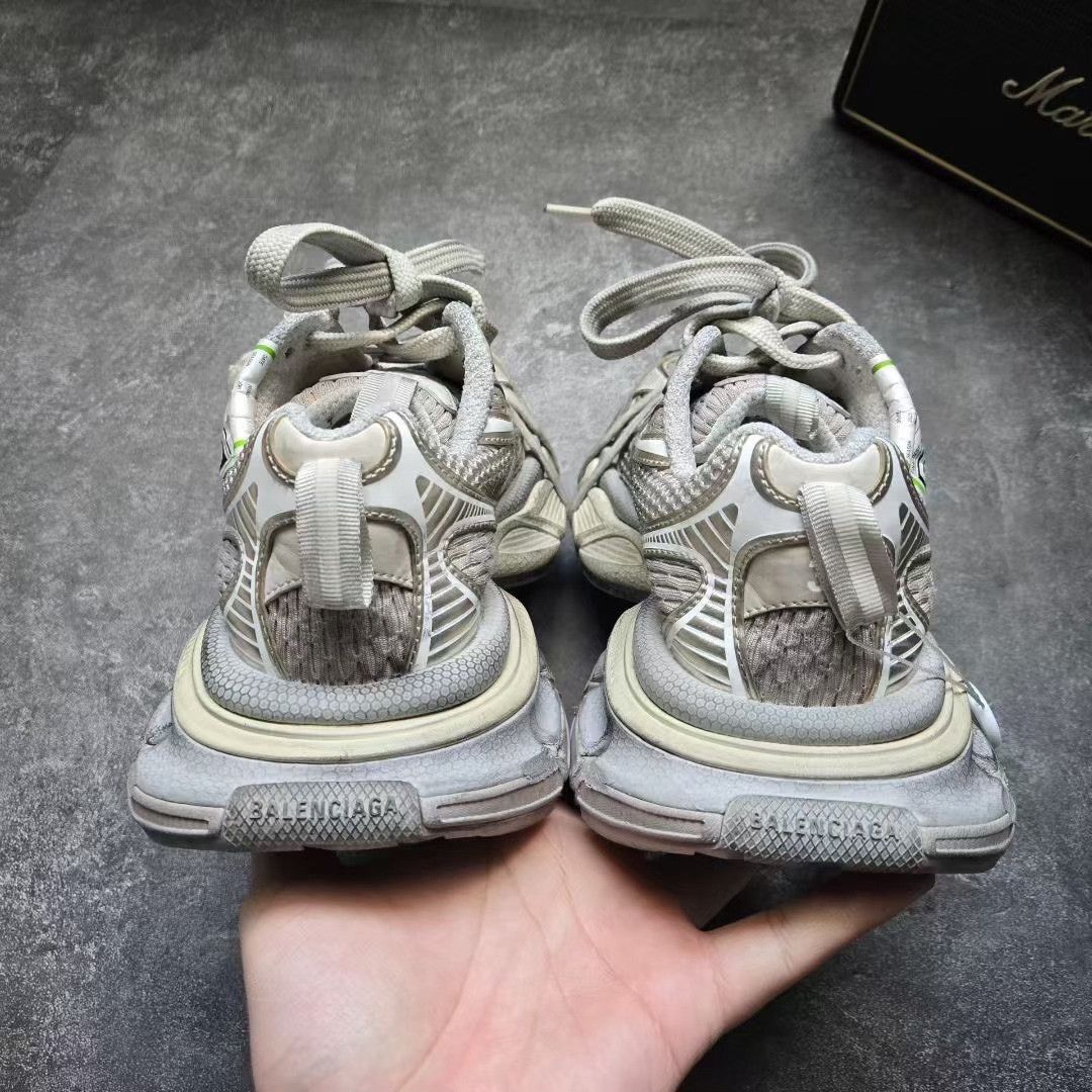 Balenciaga Balenciaga Limited Beige Lowtop Sneakers XXXL Women Size US 8 / IT 38 - 3 Thumbnail