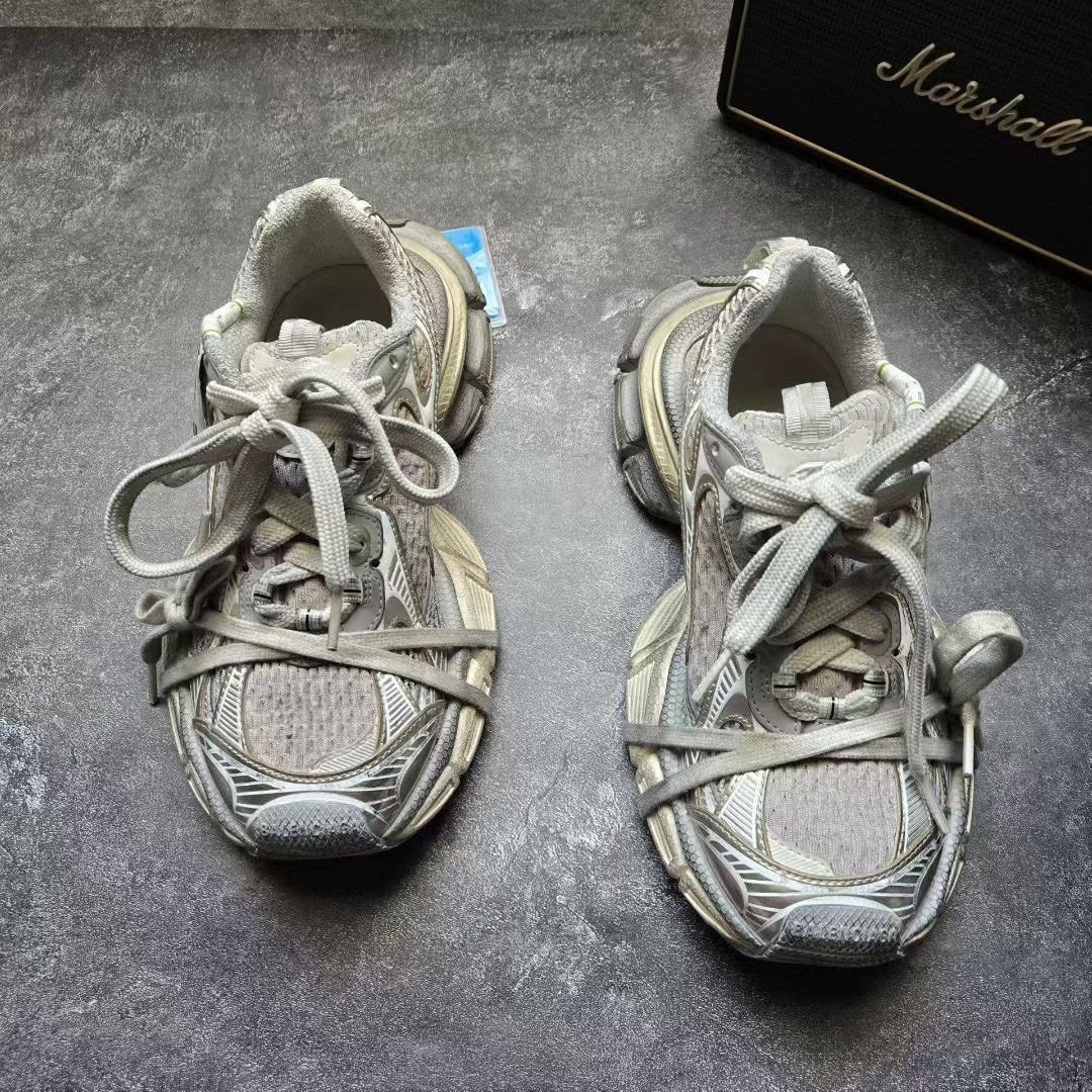 Balenciaga Balenciaga Limited Beige Lowtop Sneakers XXXL Women Size US 8 / IT 38 - 2 Thumbnail