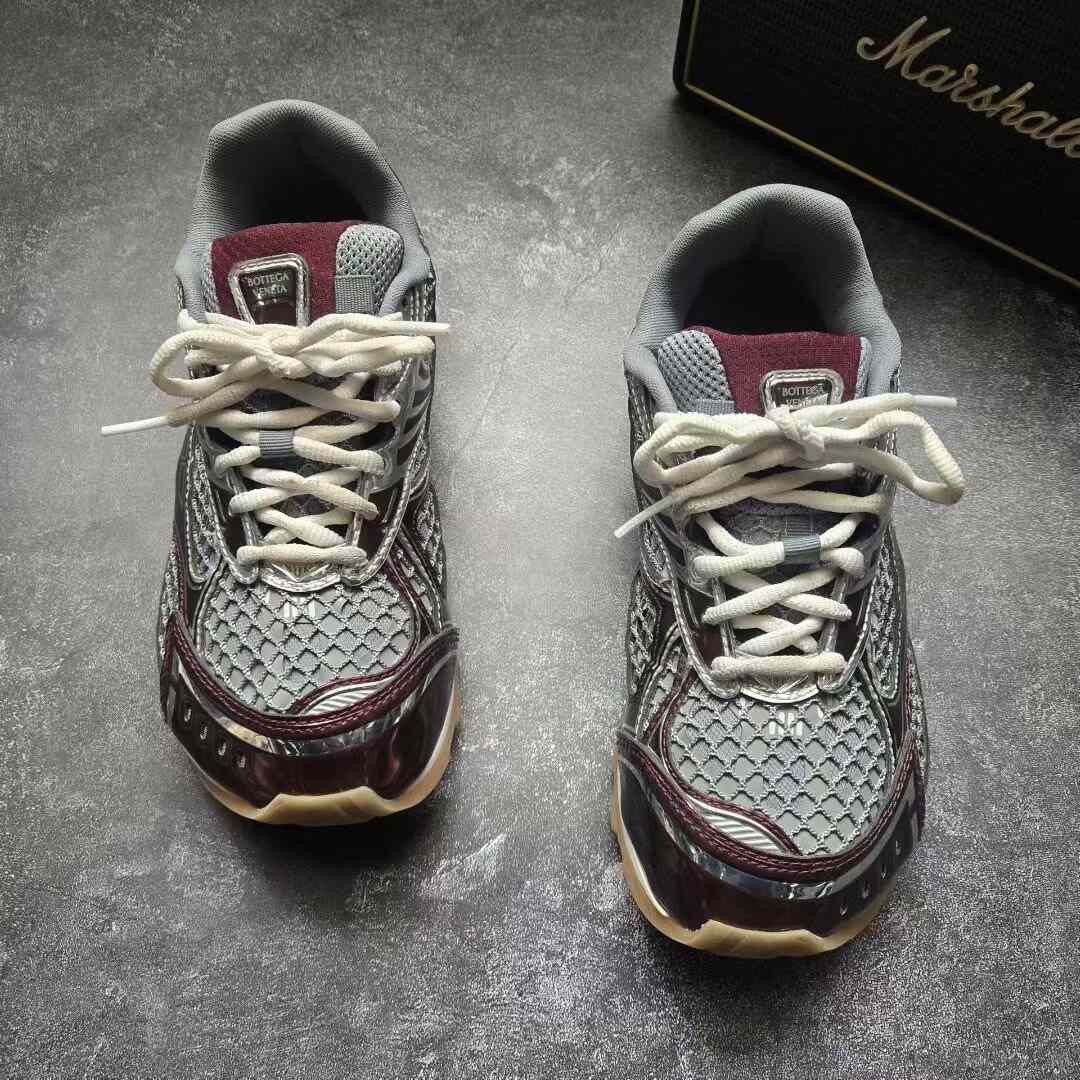 Balenciaga Balenciaga Gray Lowtop Sneakers 37 Women Size US 6.5 / IT 36.5 - 2 Thumbnail