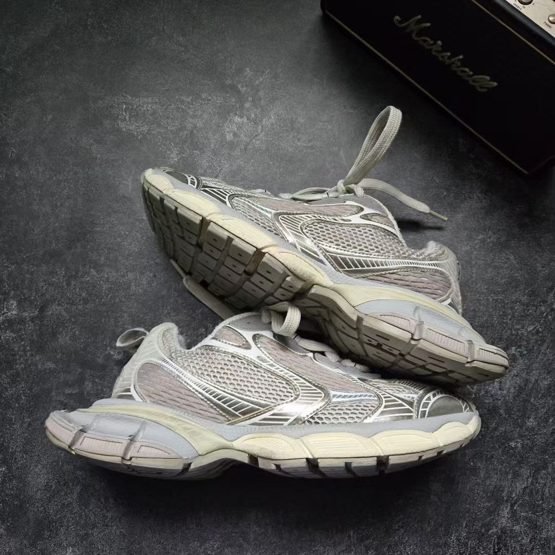 Balenciaga Balenciaga Beige Lowtop Sneakers XXXL Men Size US 10 / EU 43 - 8 Thumbnail