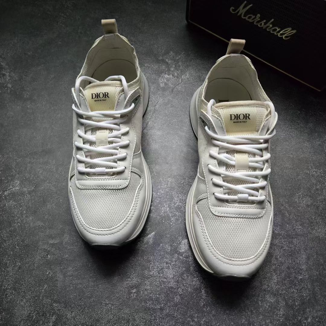 Balenciaga Balenciaga White Lowtop Sneakers 25 Women Size US 8 / IT 38 - 2 Thumbnail