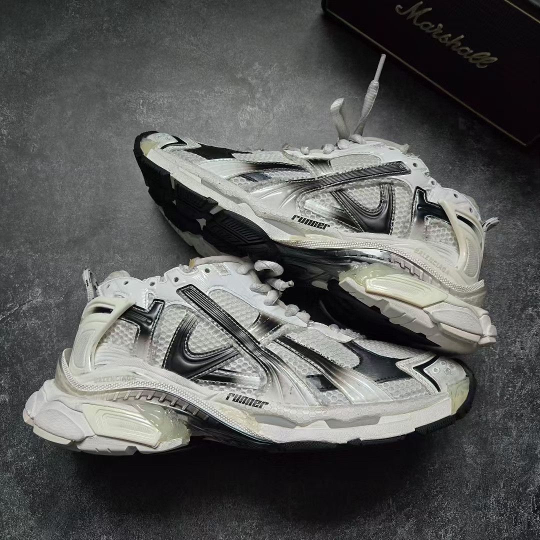 Balenciaga Balenciaga Running Black Lowtop Sneakers 43 Men Size US 10 / EU 43 - 8 Thumbnail