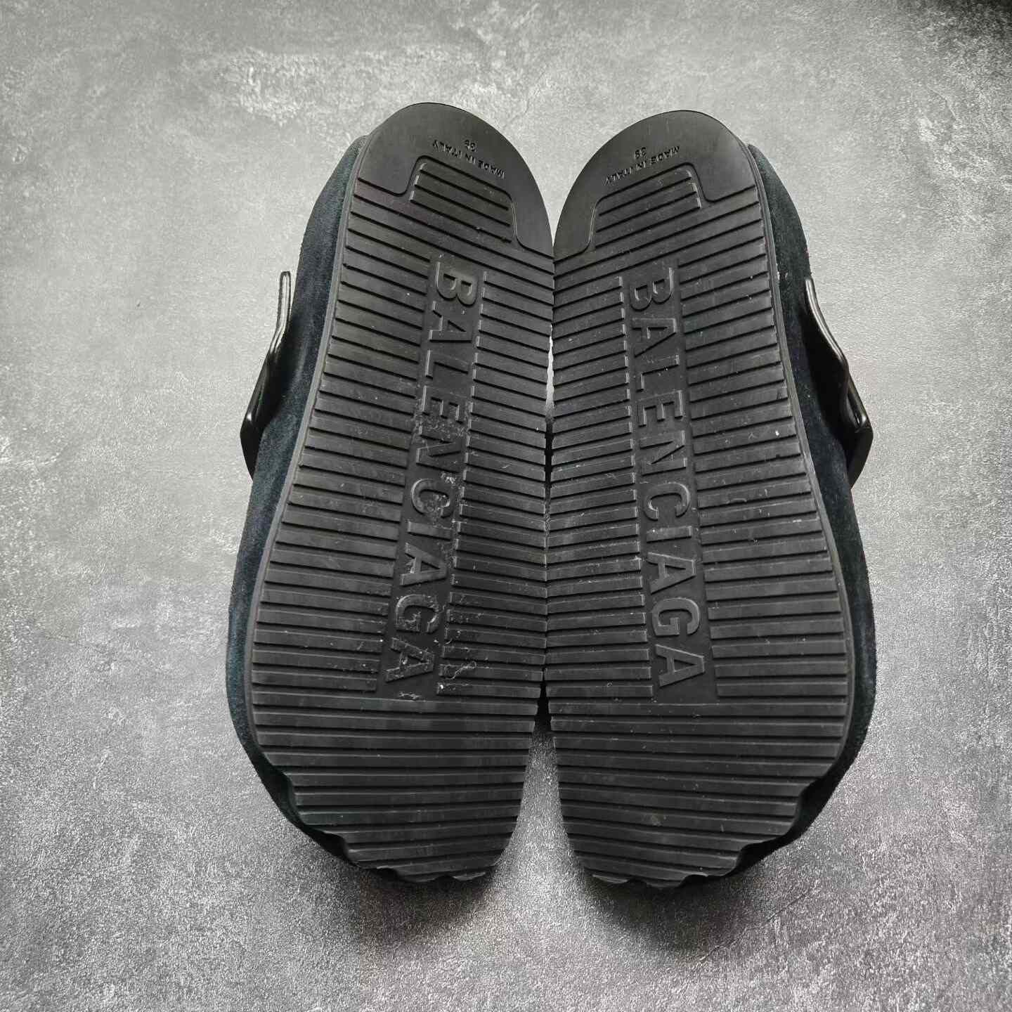 Balenciaga Balenciaga Suede Gold Sandals 39 Men Size US 6.5 / EU 39-40 - 7 Thumbnail