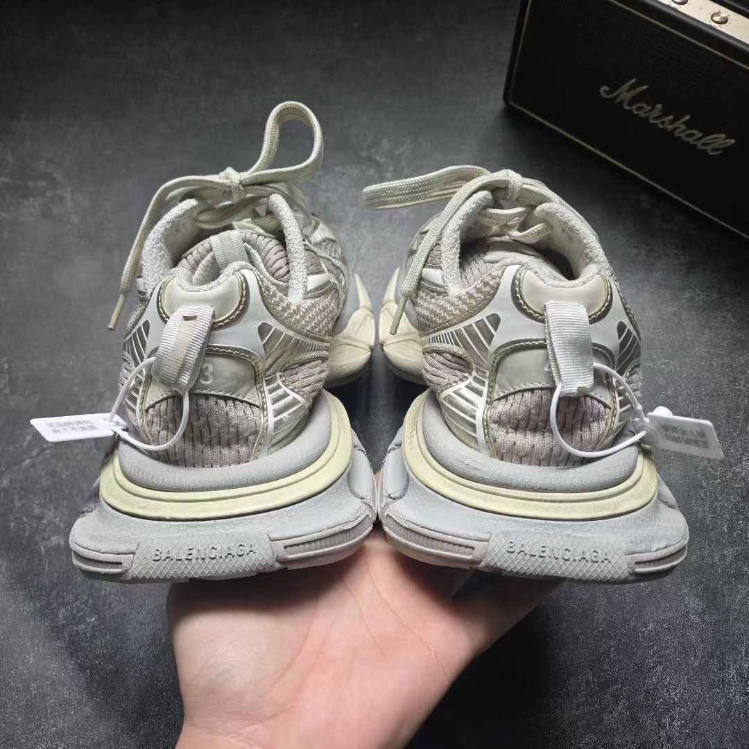 Balenciaga Balenciaga Beige Lowtop Sneakers XXXL Men Size US 10 / EU 43 - 3 Thumbnail