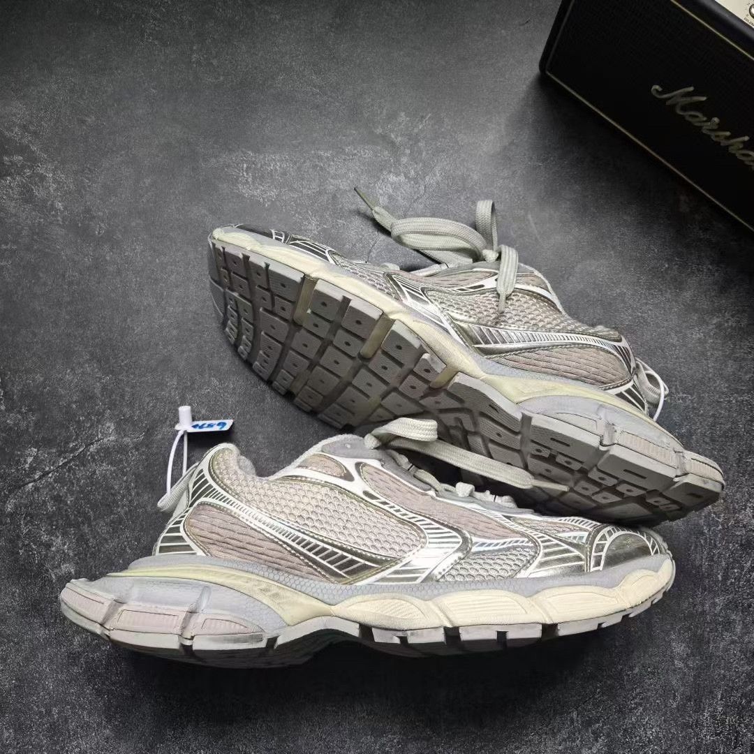 Balenciaga Balenciaga Beige Lowtop Sneakers XXXL Men Size US 10 / EU 43 - 8 Thumbnail