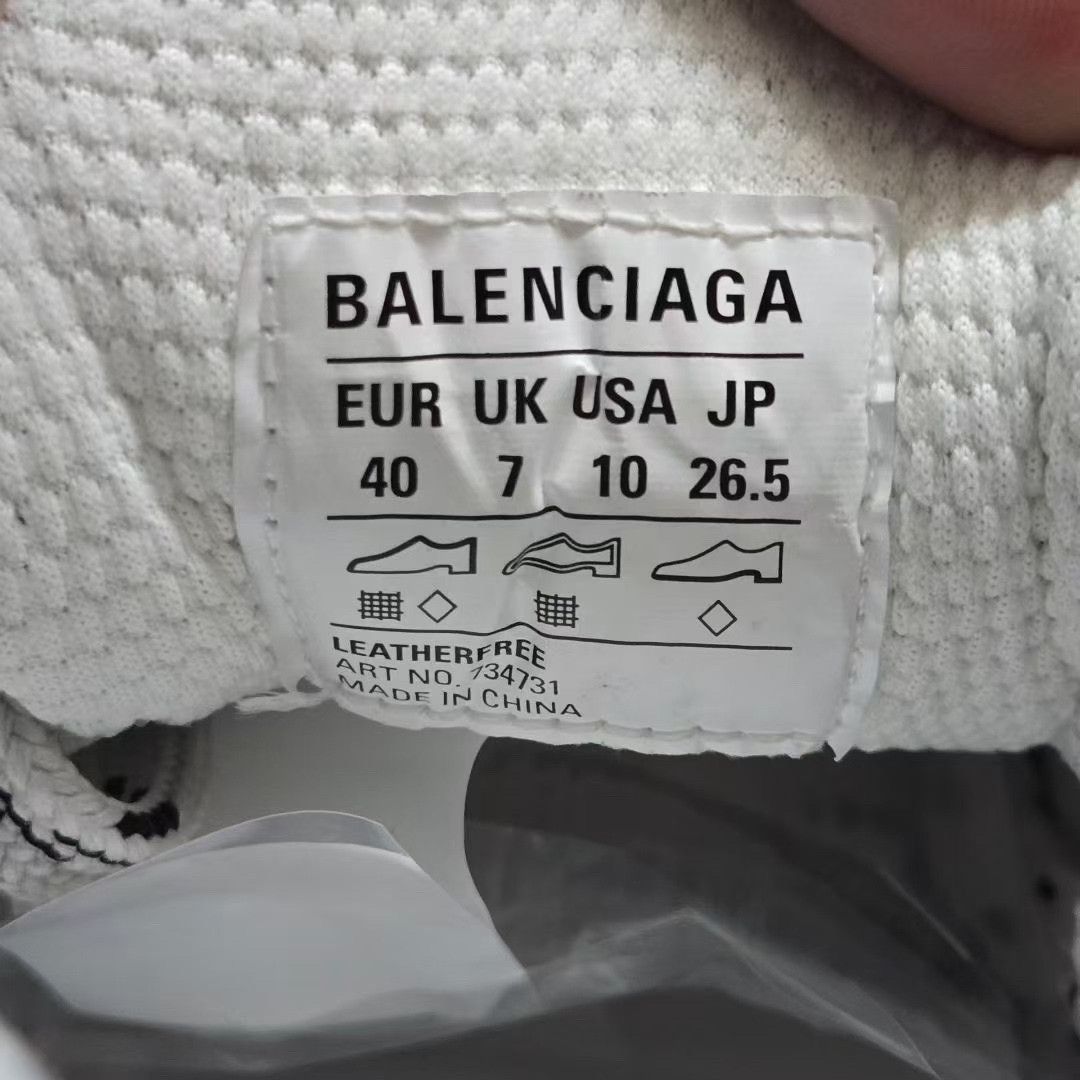 Balenciaga Balenciaga Yellow Lowtop Sneakers XXXL Men Size US 10 / EU 43 - 5 Thumbnail